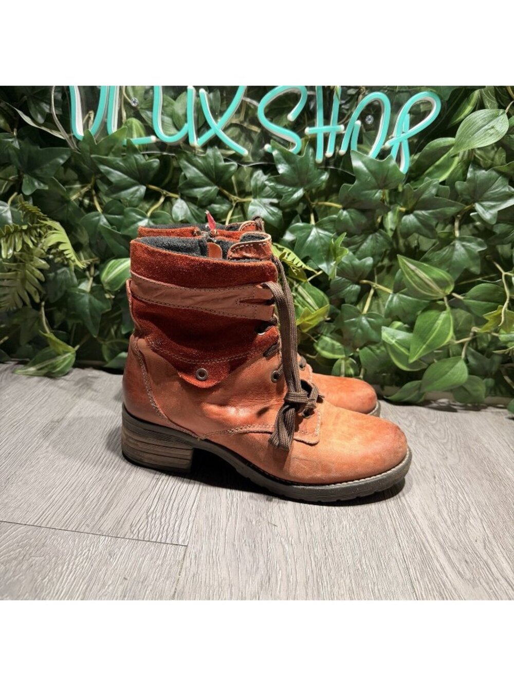 DROMEDARIS Kara Combat Boots Women 7.5 EU 38 Red Lace Up Zip Moto Heeled Bootie